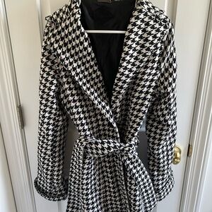 NEW Jou Jou Houndstooth Coat Black  White Belted Juniors L / XL